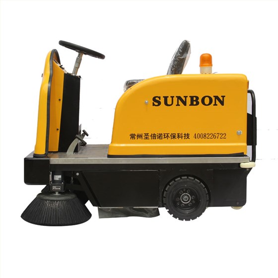 駕駛式掃地車(chē)