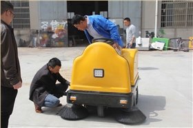 圣倍諾掃地車廠家售后及時,故障修理 圣倍諾掃地車廠家售后及時,故障修理