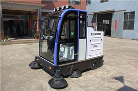 農(nóng)村馬路清掃用電動掃路車的必要性 農(nóng)村馬路清掃用電動掃路車的必要性