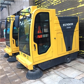電動(dòng)清掃車(chē)低碳環(huán)保深受歡迎
