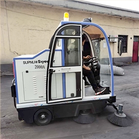 工廠車間適合用的工業掃地機