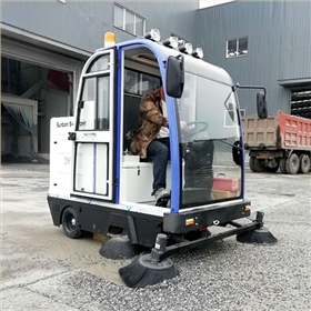 工廠(chǎng)用電動(dòng)掃地車(chē)怎么樣