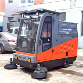 為什么要購買電動清掃車，能為企業省多少錢