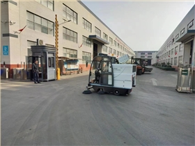 掃地機(jī)在公共場所的清潔作用