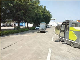 小型電動清掃車怎么樣？能清理什么垃圾？