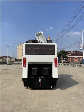 掃地車對提升農村環(huán)境衛(wèi)生的重要性