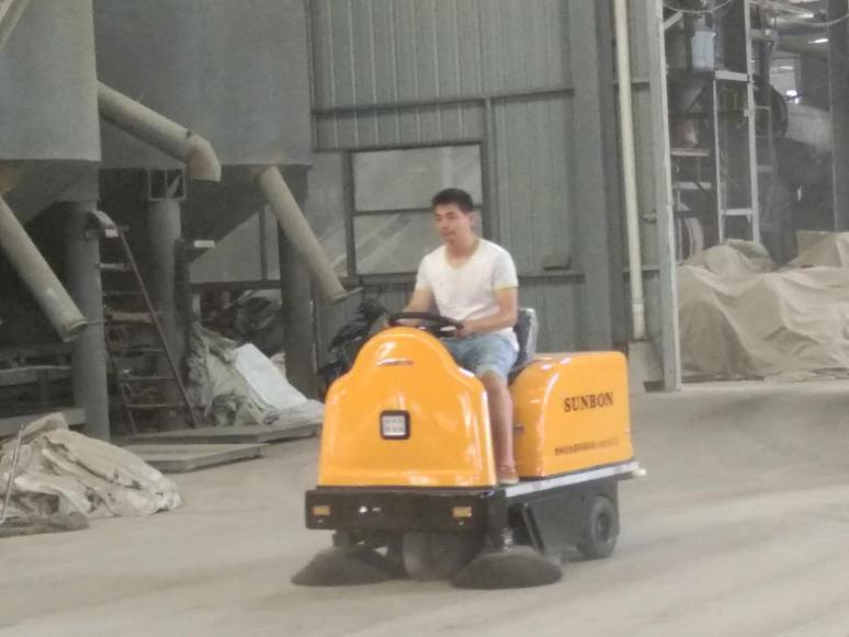 車間掃地機的優(yōu)勢有哪些 車間掃地機的優(yōu)勢有哪些