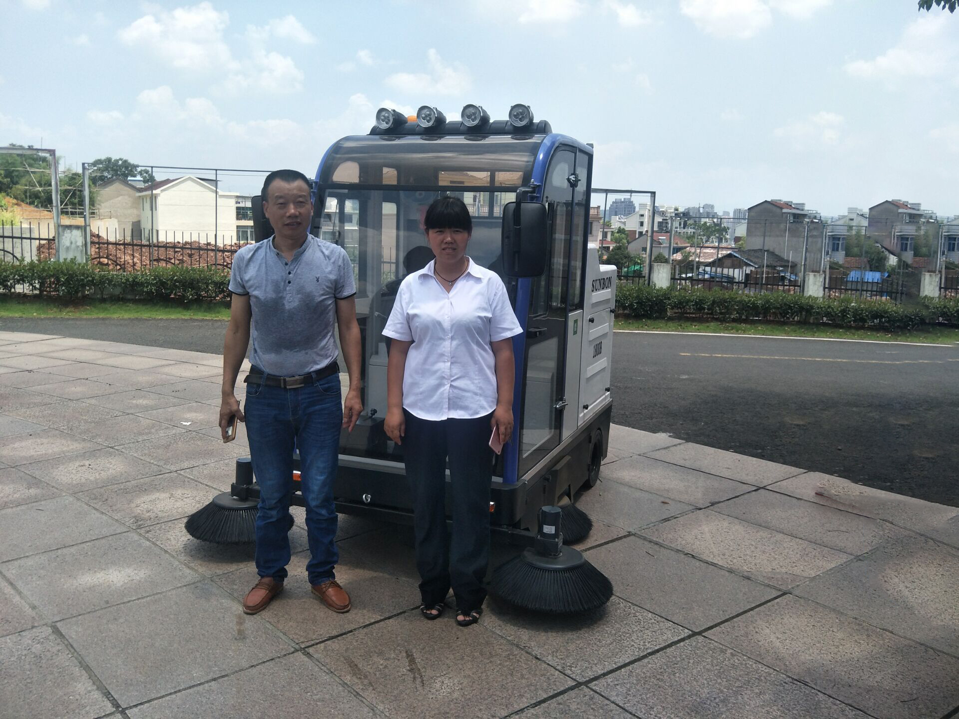 物業保潔用小區掃地車更劃算 物業保潔用小區掃地車更劃算