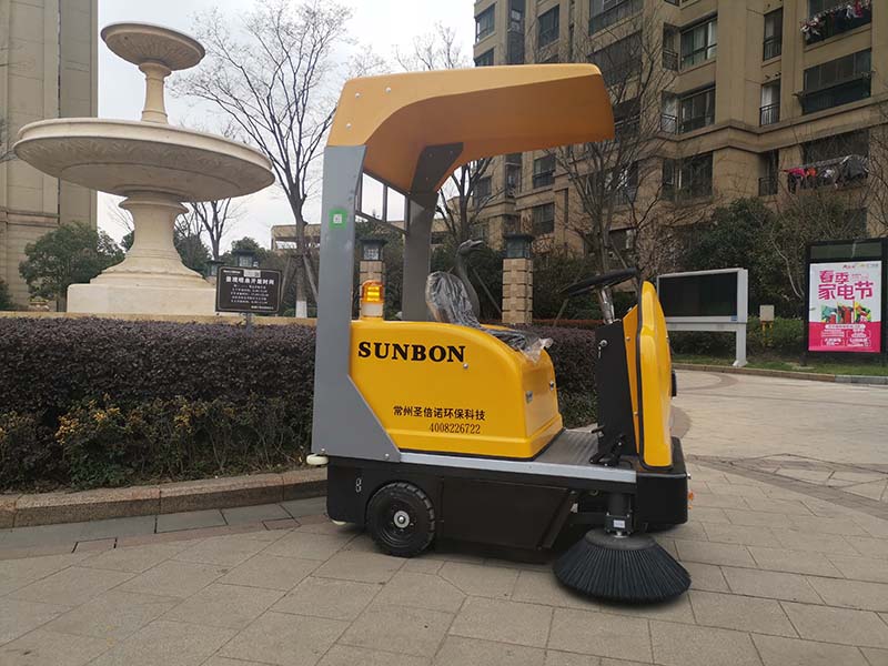 小區選擇什么類型的電動掃地車