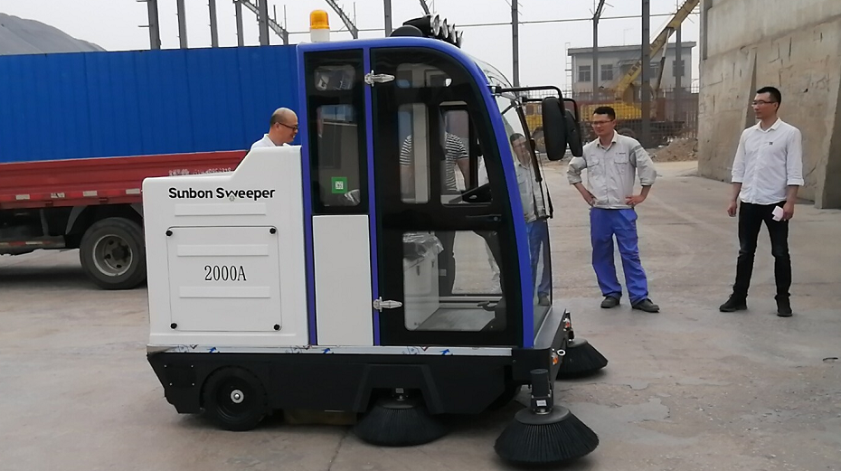 車間和廠區選擇何種電動掃地車