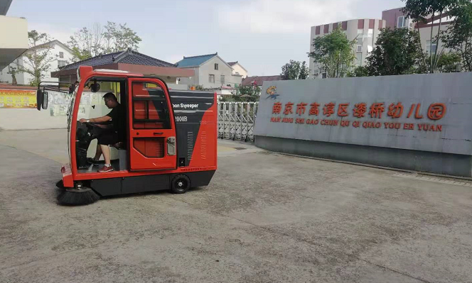 江蘇路面清掃車(chē)去哪買(mǎi) 江蘇路面清掃車(chē)去哪買(mǎi)