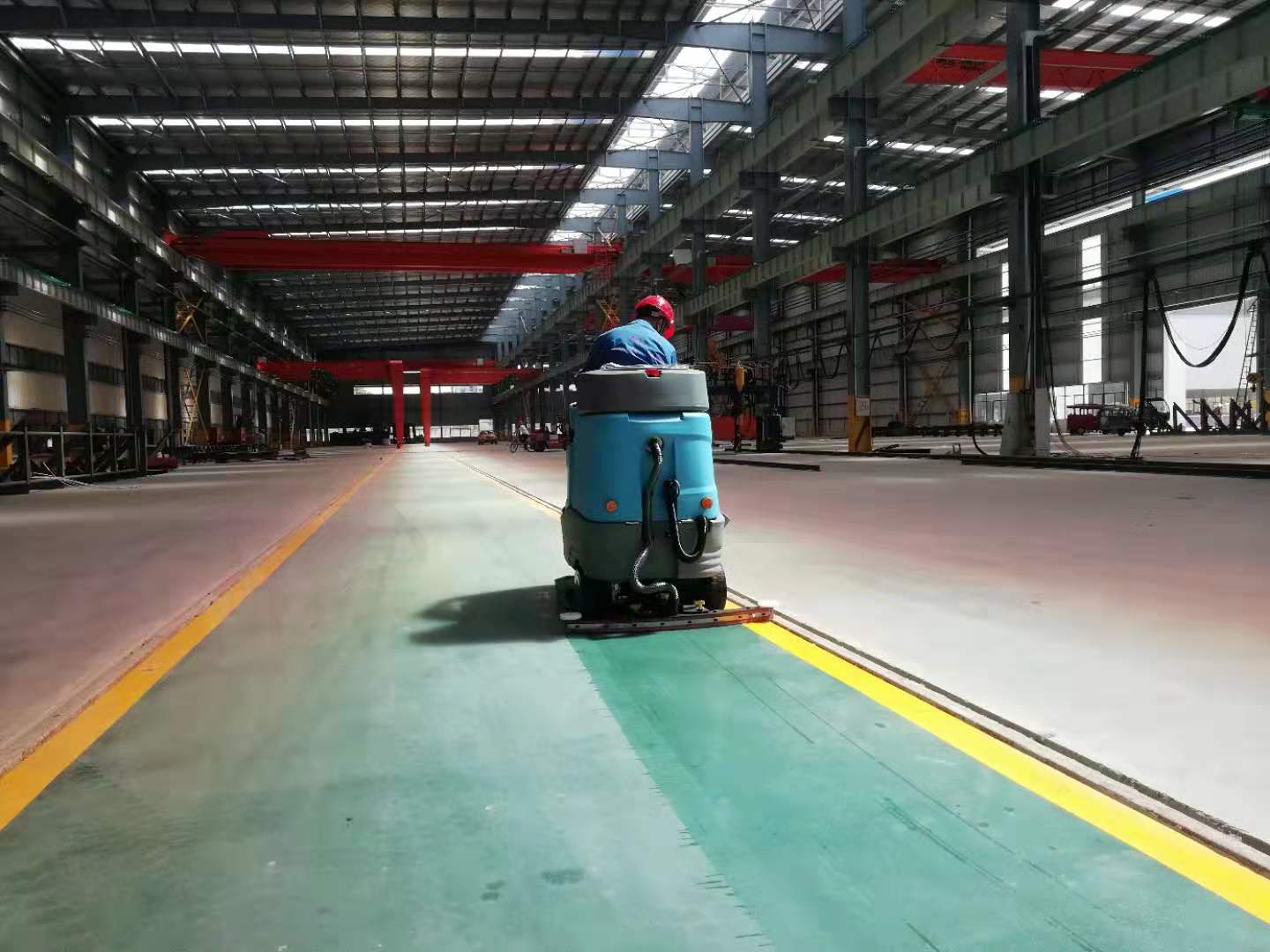 車間清潔用洗地機(jī)該如何選? 車間清潔用洗地機(jī)該如何選?
