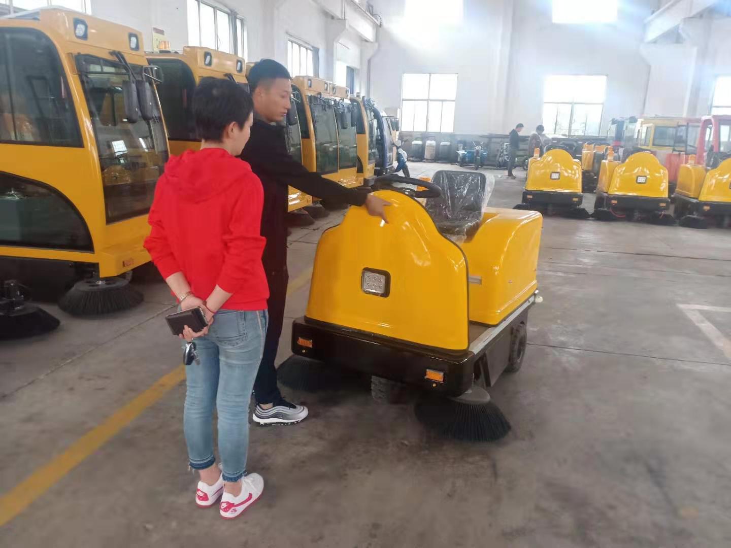 南京某機械廠采購電動掃地車 南京某機械廠采購電動掃地車