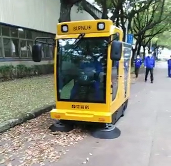 2000B全封閉掃地車在浙江紹興某工廠的應用案例