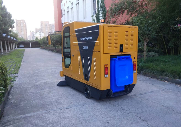 國產電動掃地車具備哪些經濟實用價值