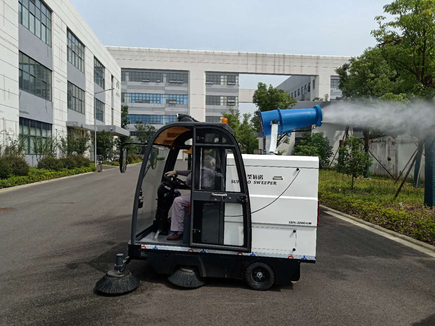 品牌掃地車哪家好，應該如何購買？