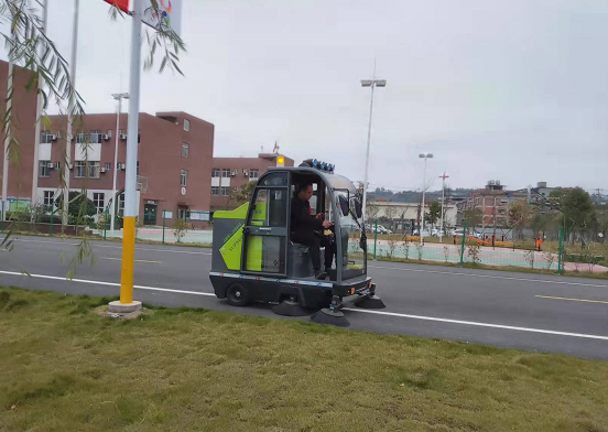 全封閉清掃車好在哪兒