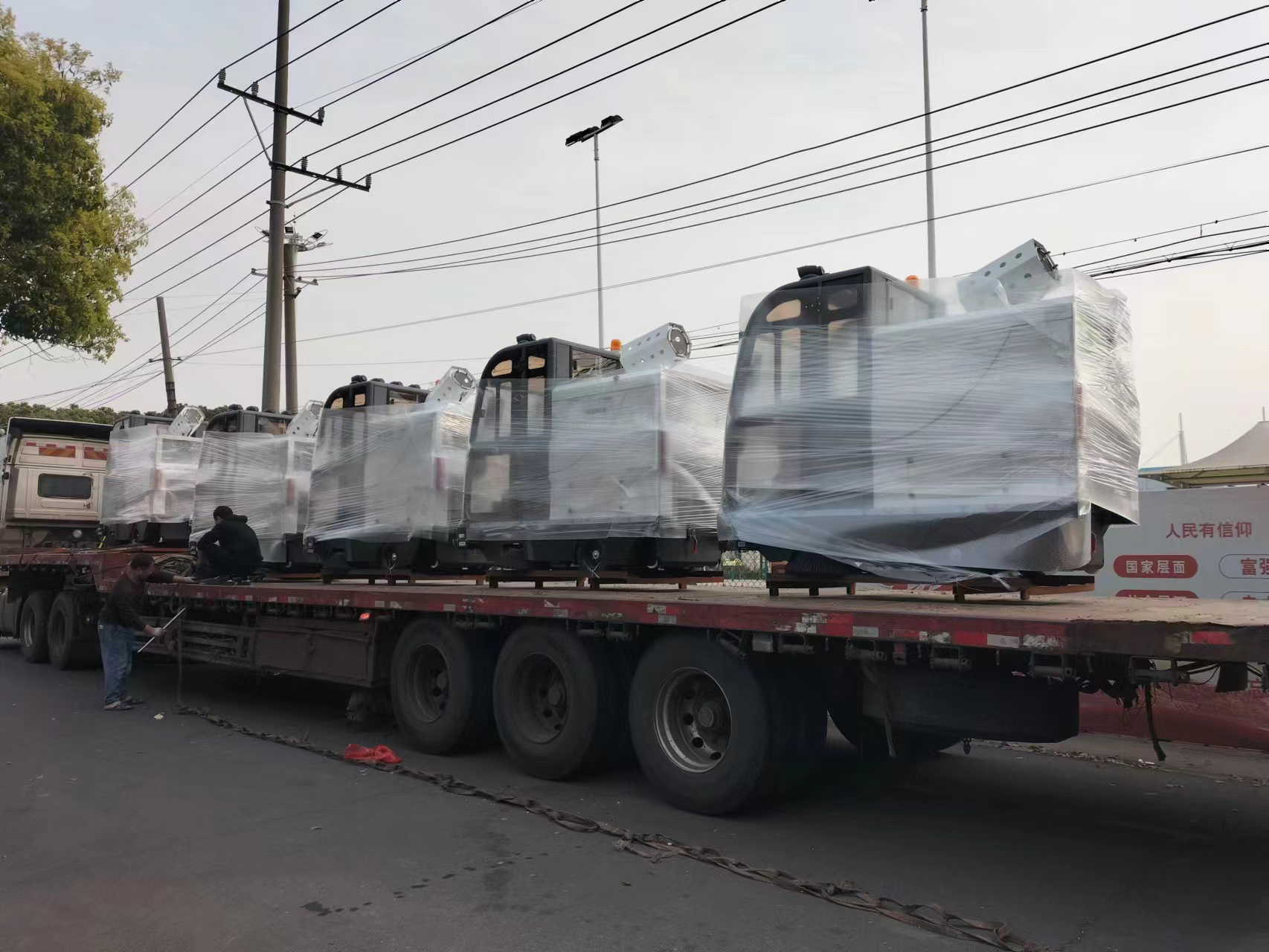工業電動掃地機：提升工廠清潔效率的利器
